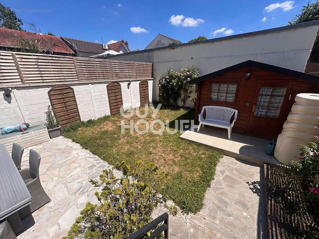 Maison à LES PAVILLONS-SOUS-BOIS