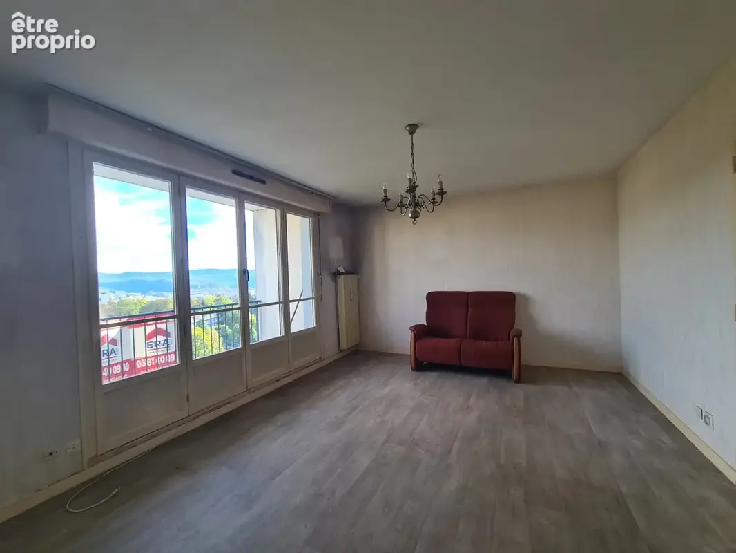 Appartement 5 pièces 95 m² à vendre à Besancon (25000) - photo 2
