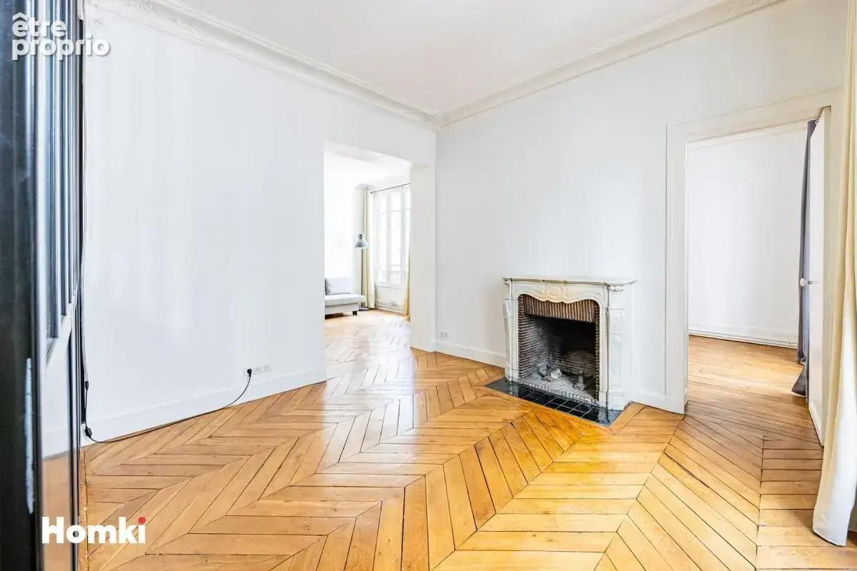 Appartement T3 de 72 m² à Paris 75009, Boulevard de Clichy - photo 3