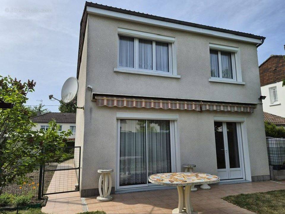 Maison à VILLEMANDEUR