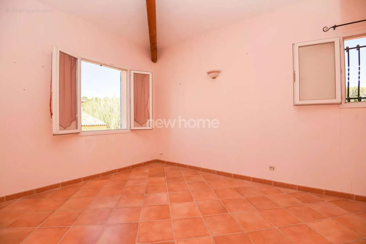 Maison à DRAGUIGNAN