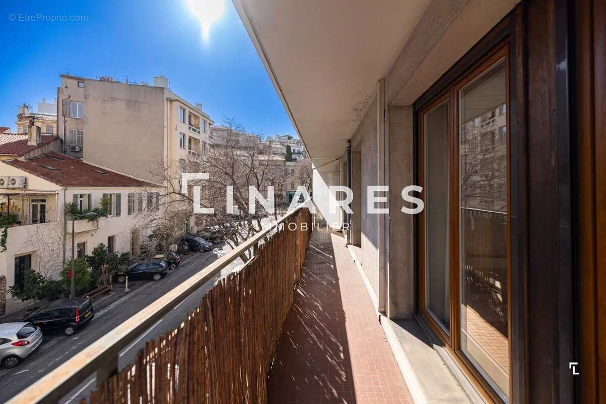 Appartement à MARSEILLE-6E