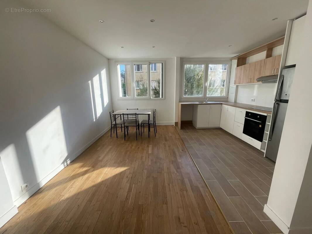 Appartement à NEUILLY-SUR-SEINE