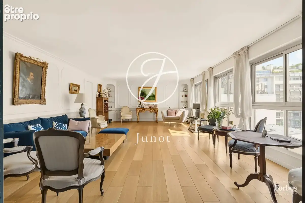 Paris 16e - PASSY / RUE LEKAIN - Appartement à vendre - 5 pièces - 130,21m² Carrez - 4 chambres. - photo 4