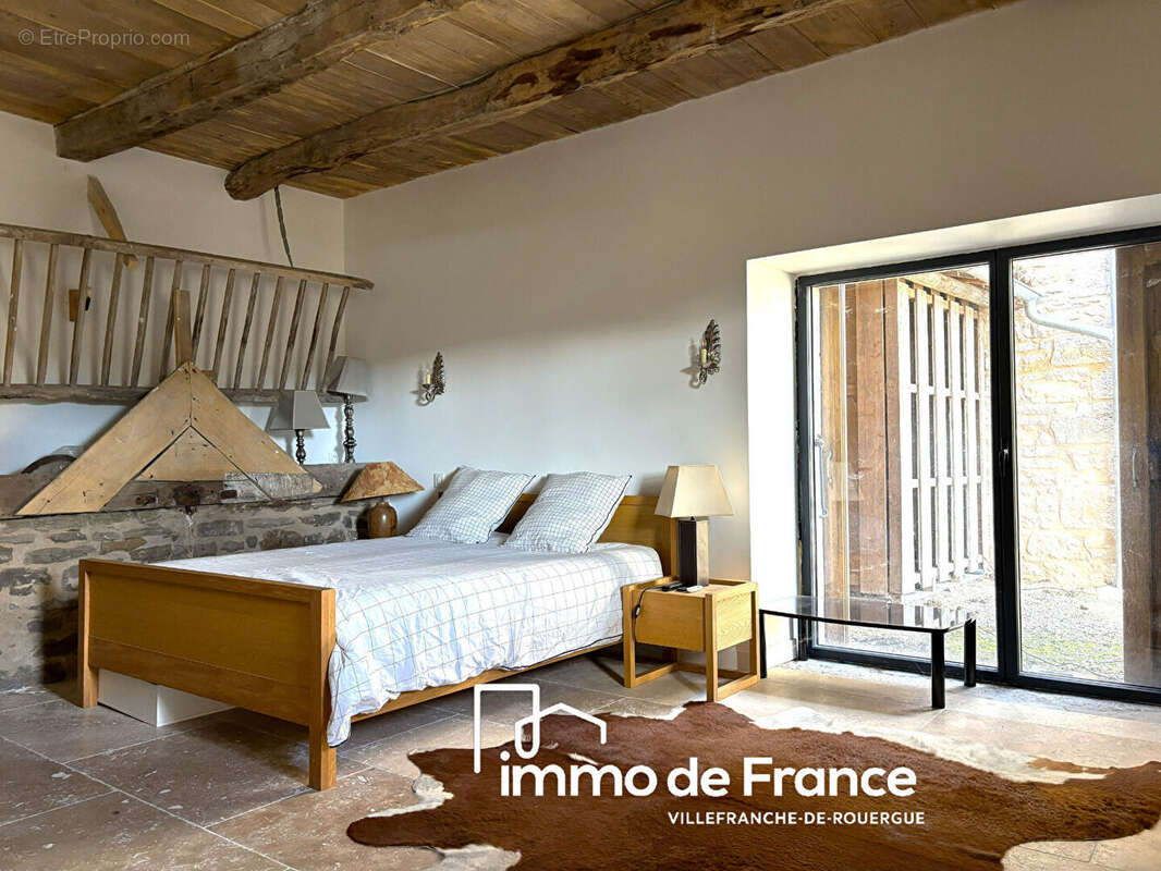 Maison à SAINT-CIRQ-LAPOPIE