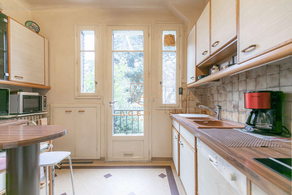 Maison à SAINT-MAUR-DES-FOSSES