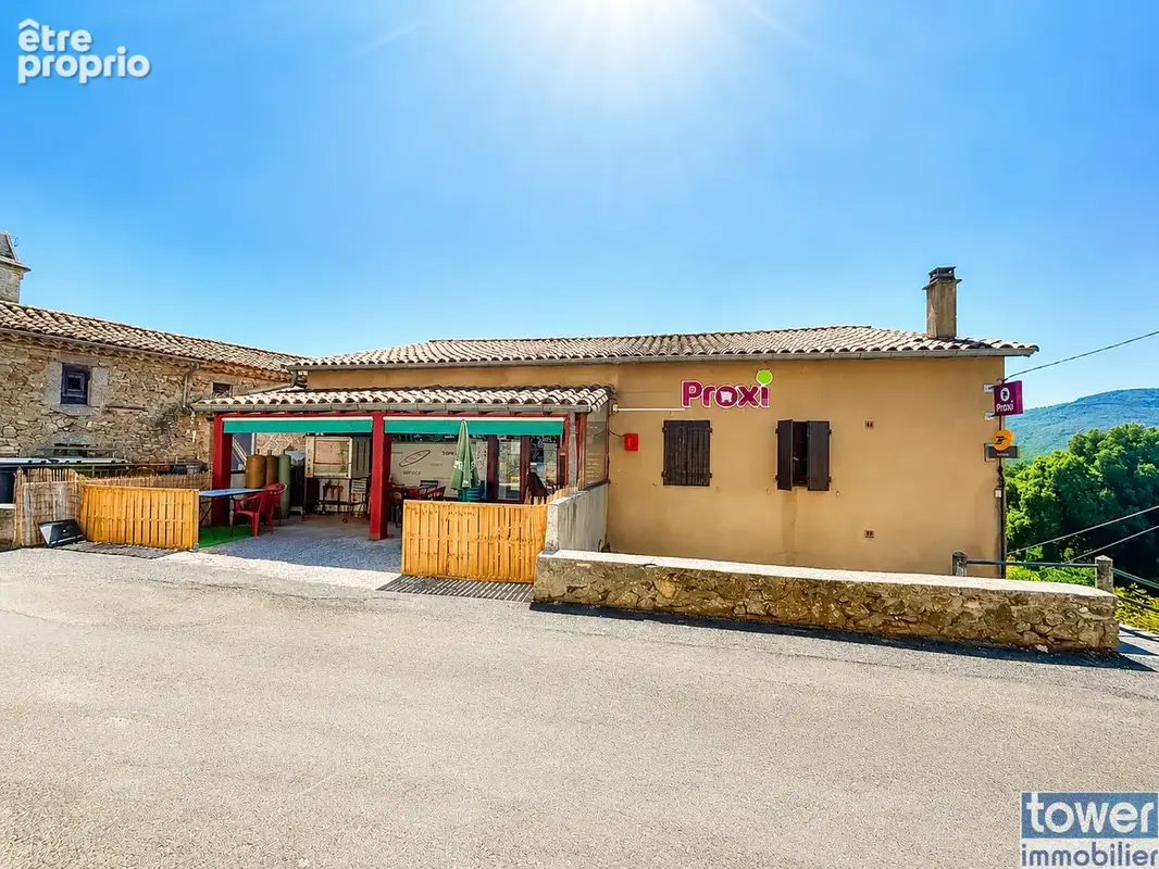 À vendre   Commerce multi-activités en village de montagne - photo 3