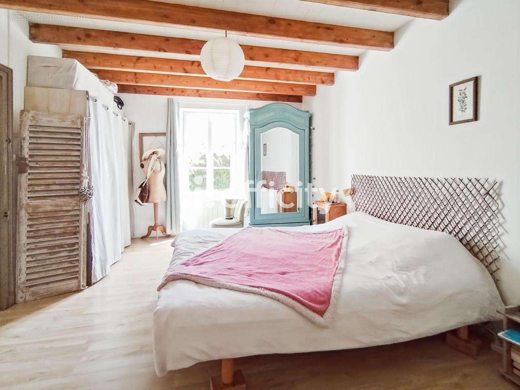 Maison à LE GUE-D'ALLERE