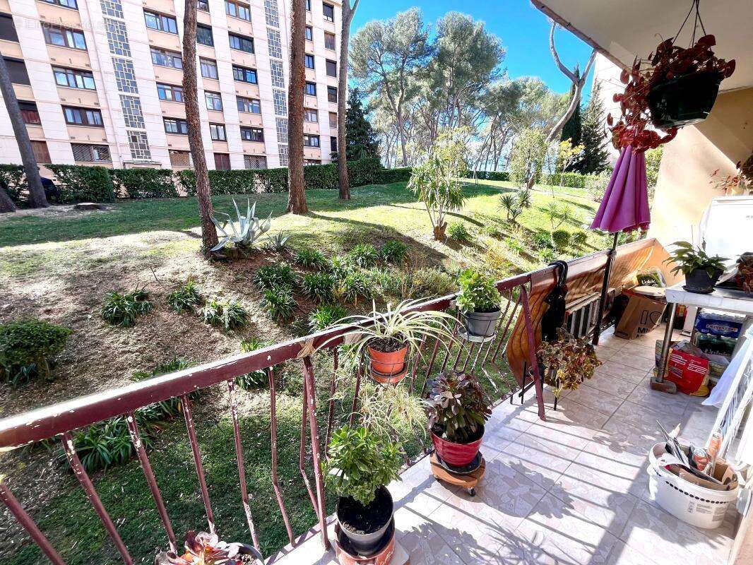 Appartement à LE CANNET