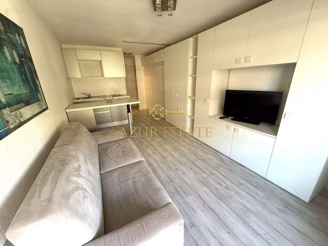 Appartement à ROQUEBRUNE-CAP-MARTIN