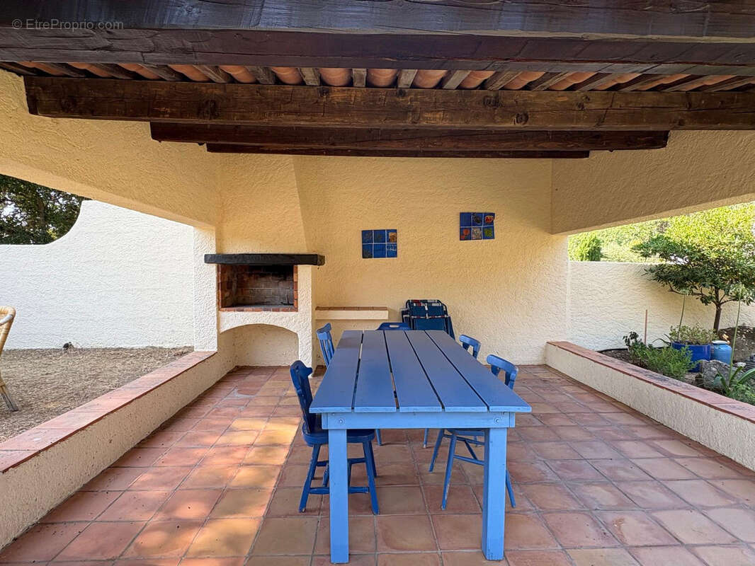 Maison à BORMES-LES-MIMOSAS