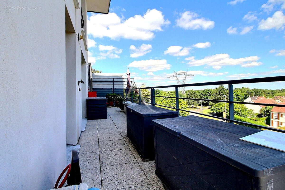 Appartement à ELANCOURT
