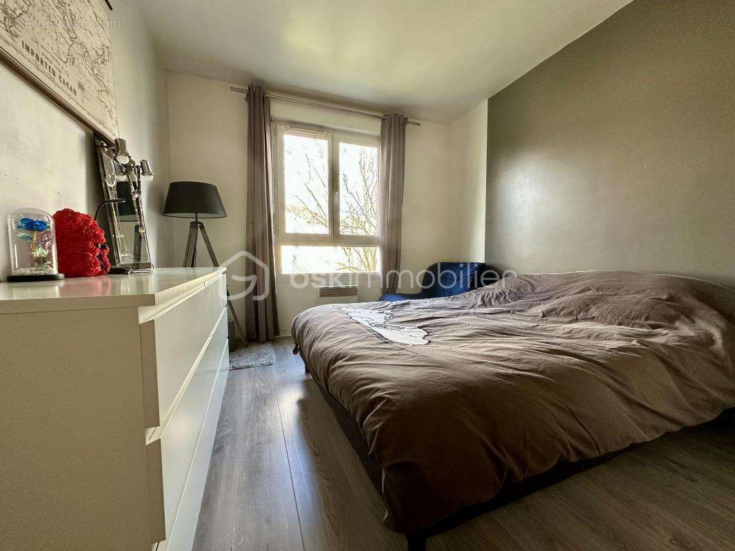 Appartement à SAVIGNY-LE-TEMPLE