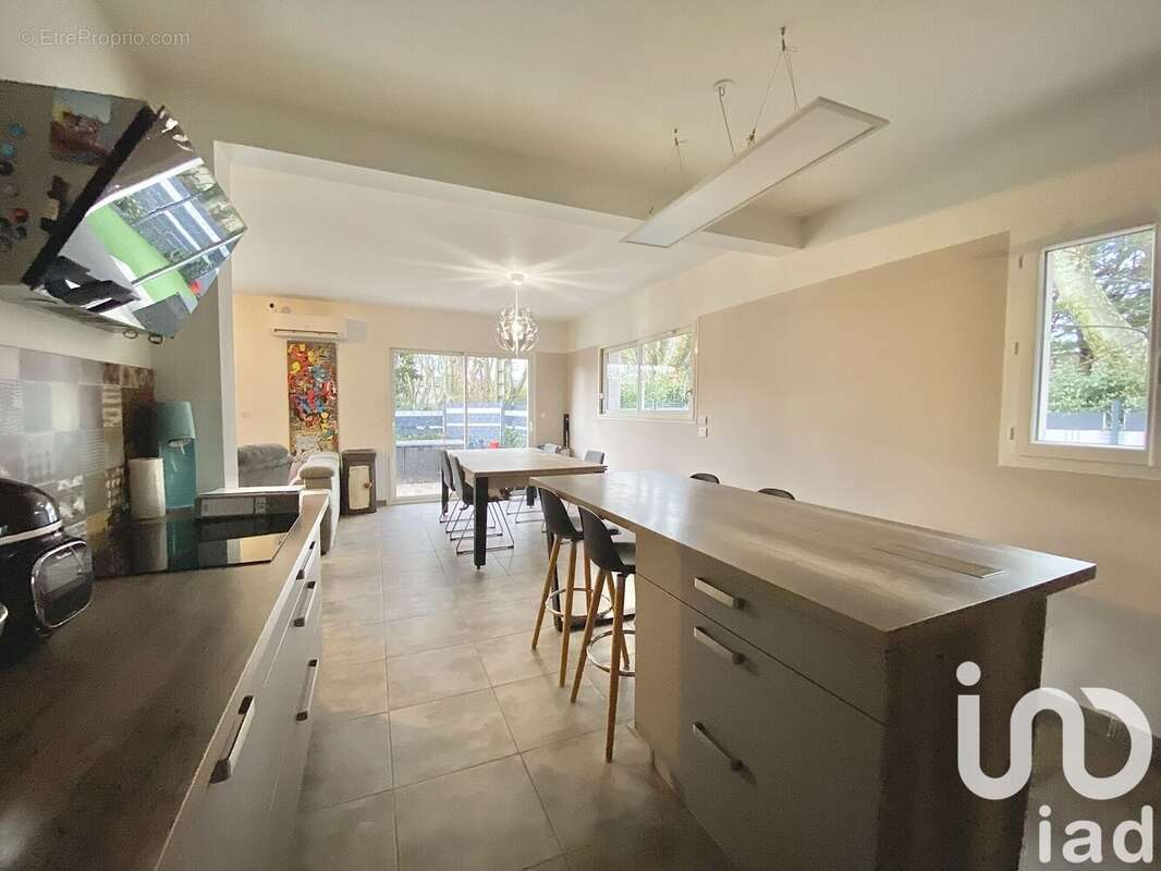 Photo 4 - Maison à EYGUIERES