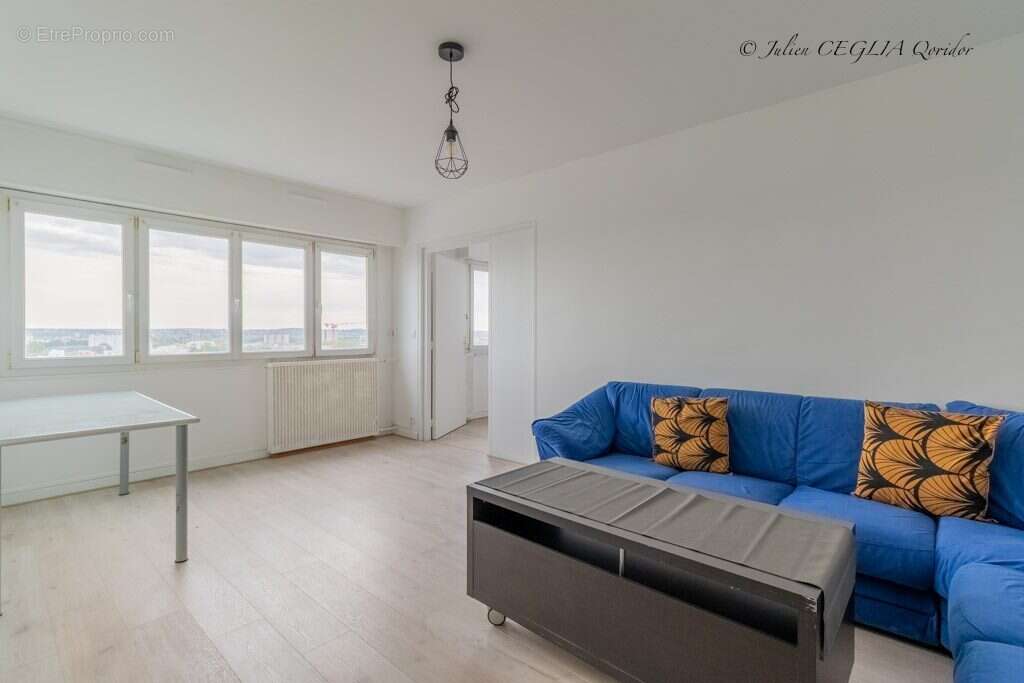 Appartement à THIAIS