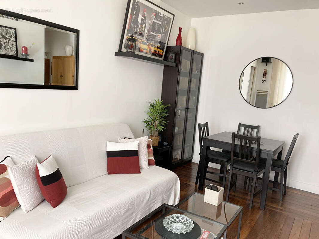 Appartement à PARIS-15E
