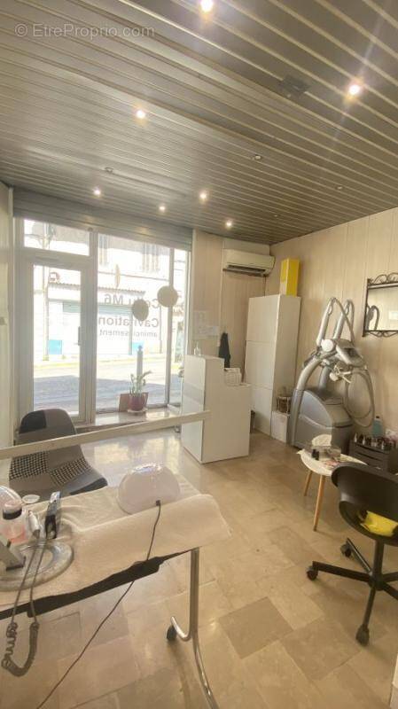 Commerce à MARSEILLE-13E