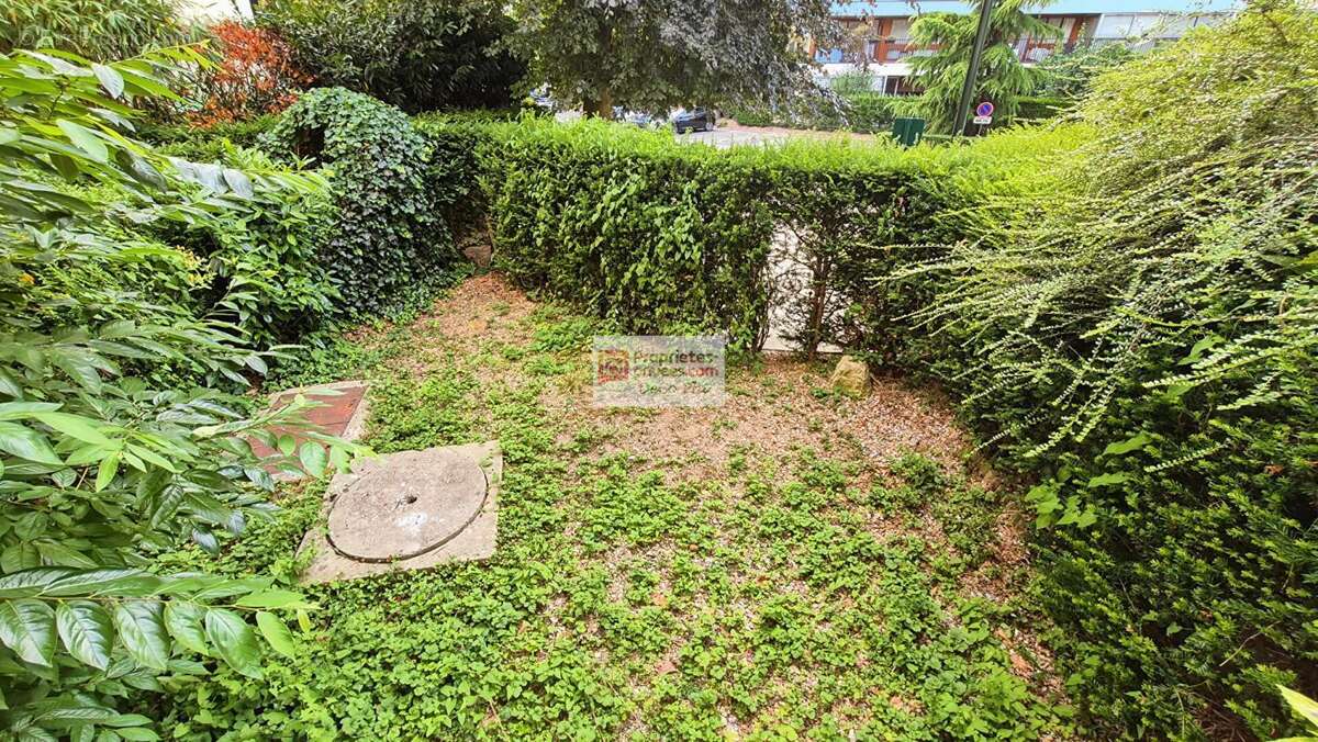 Studio  TBE  26 m2  calme  jardin  lumineux  Le Chesnay - photo 6