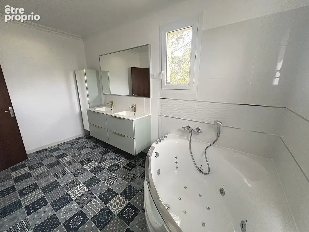 Maison traditionelle , terrain de 6547m2 - photo 11