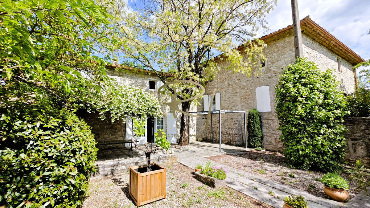 Mas en pierre sur 1.6hectares - photo 7