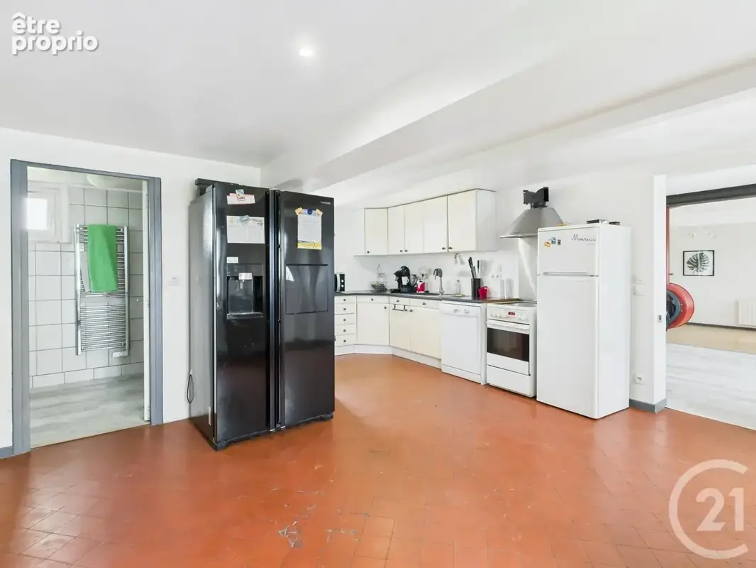 Maison 4 pièces 144 m² à vendre à Fontaine-La-Guyon (28190) - photo 3