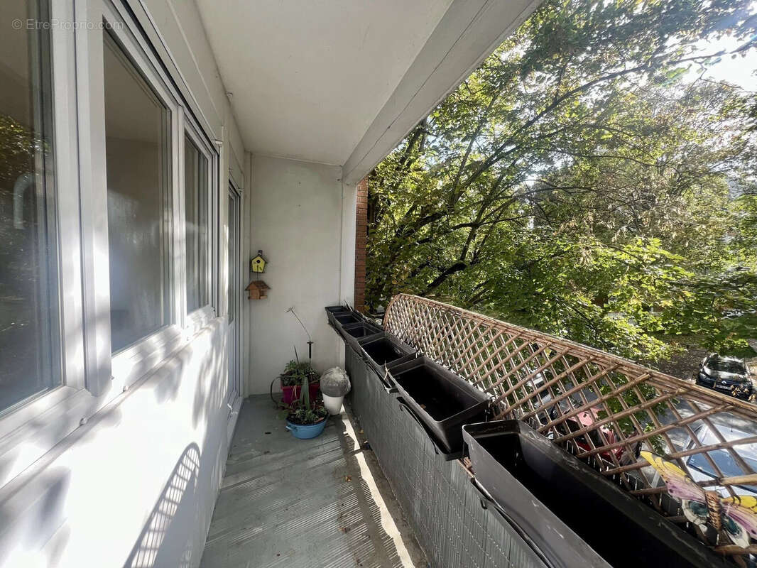 Appartement à AUBERGENVILLE