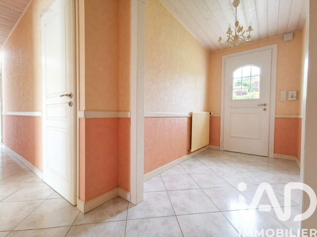 Maison 125 m² à Chauche  - photo 8