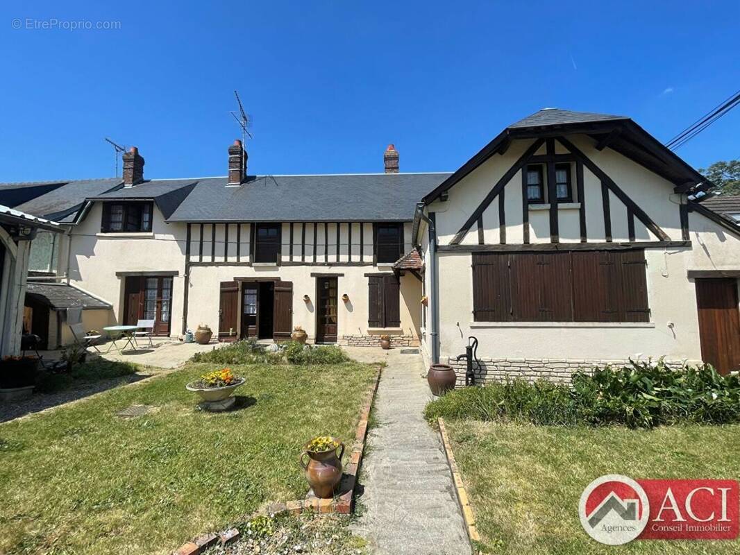 59802236a.jpg - Maison à SAINTE-GENEVIEVE