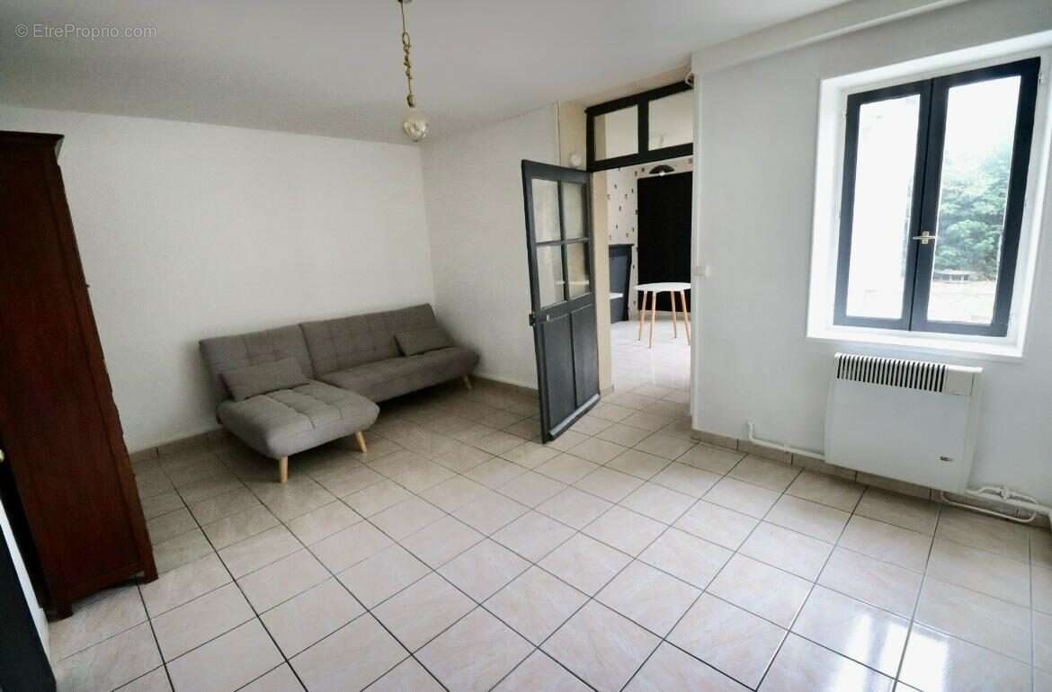 Appartement à FOURCHAMBAULT