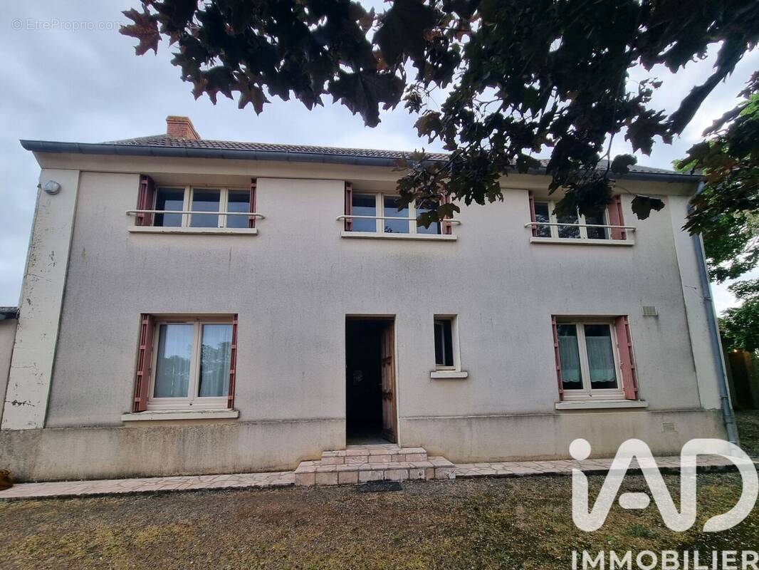 Photo 1 - Maison à DOUE-LA-FONTAINE