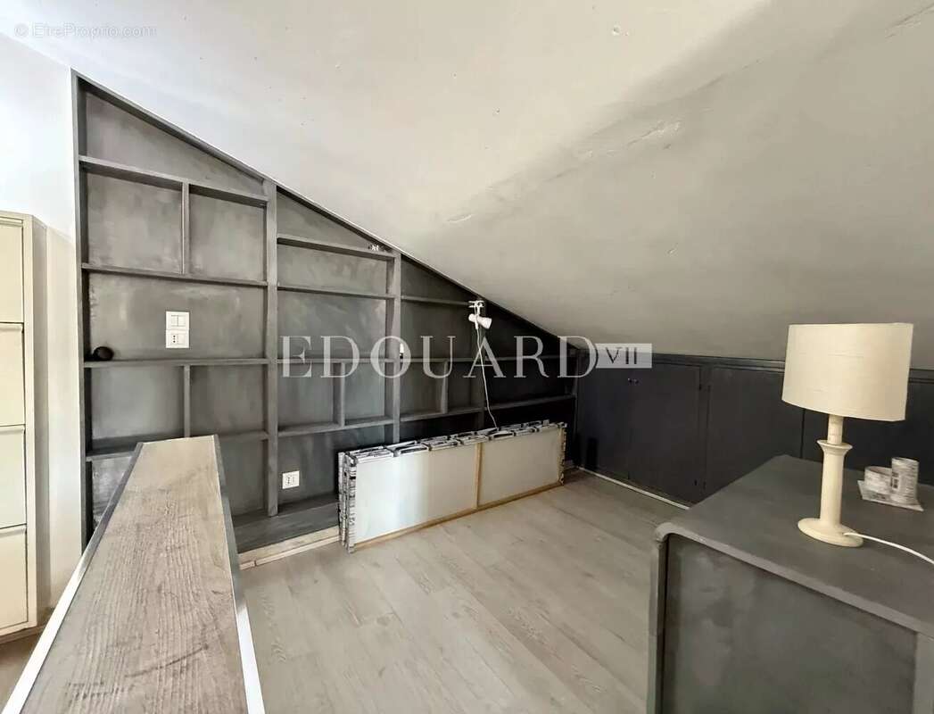 Appartement à ROQUEBRUNE-CAP-MARTIN