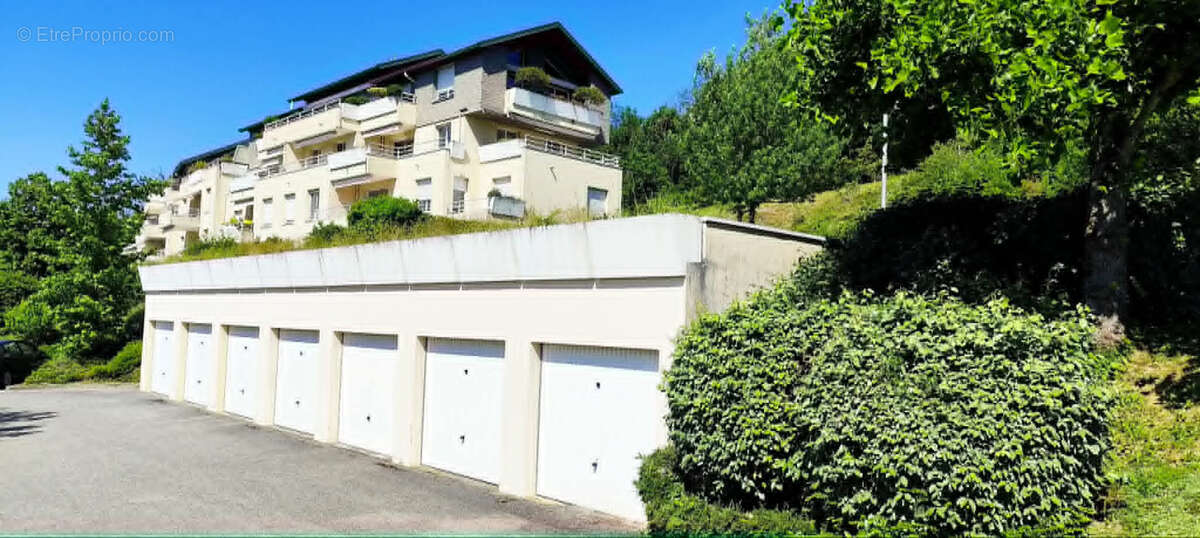 Appartement à JACOB-BELLECOMBETTE