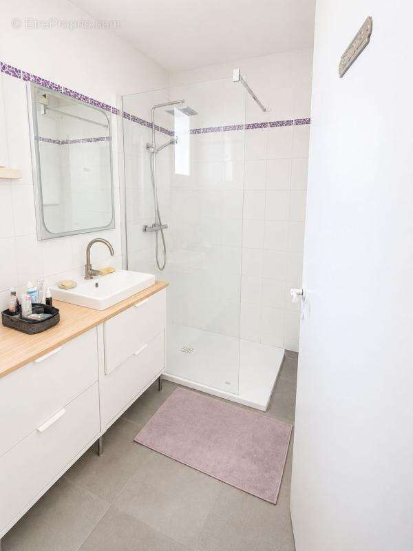 Appartement à SIX-FOURS-LES-PLAGES
