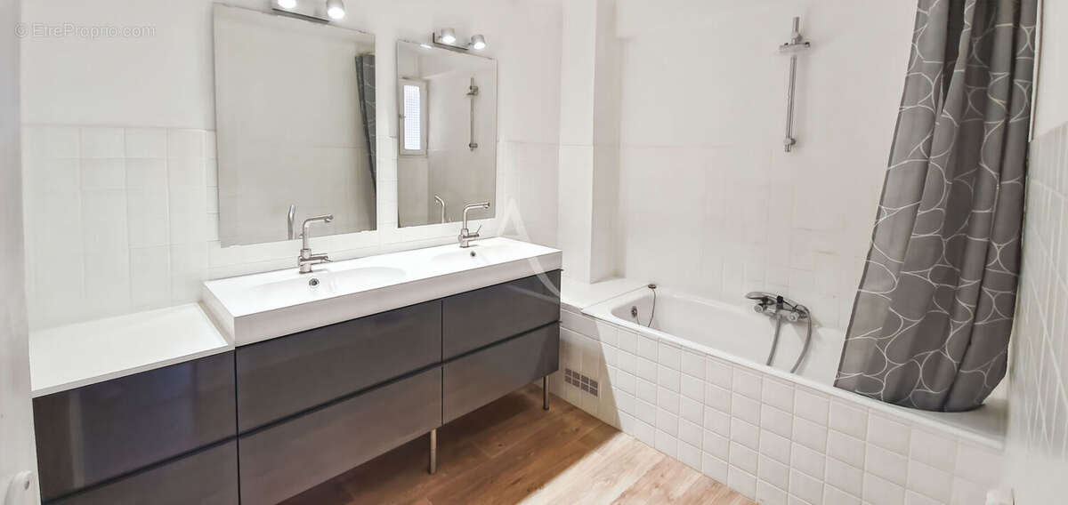 À vendre de 77 m² Allauch La Pounche (13190)  Appartement T4 avec garage, cave et balcons - photo 10