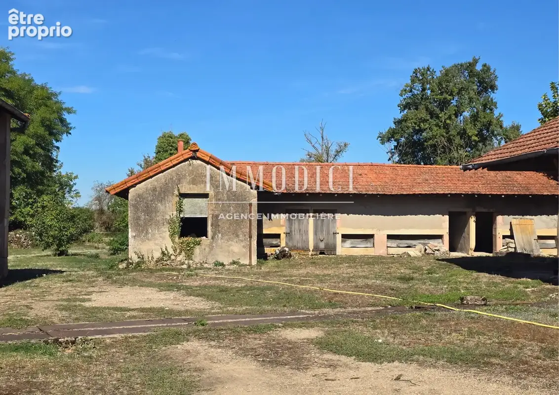 Ancienne ferme avec nombreuses dépendances   134 m2 habitables - photo 21