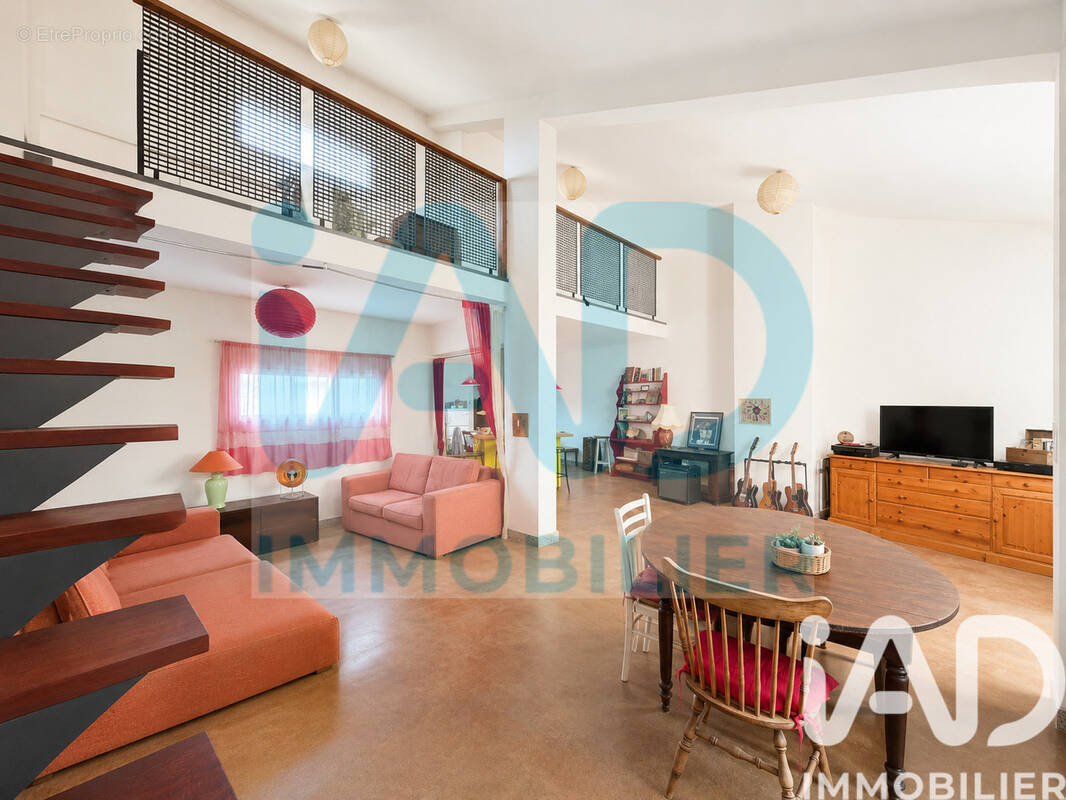 Photo 1 - Appartement à MONTBAZIN