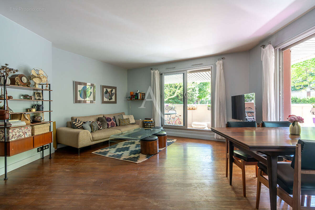 Appartement à PARIS-12E
