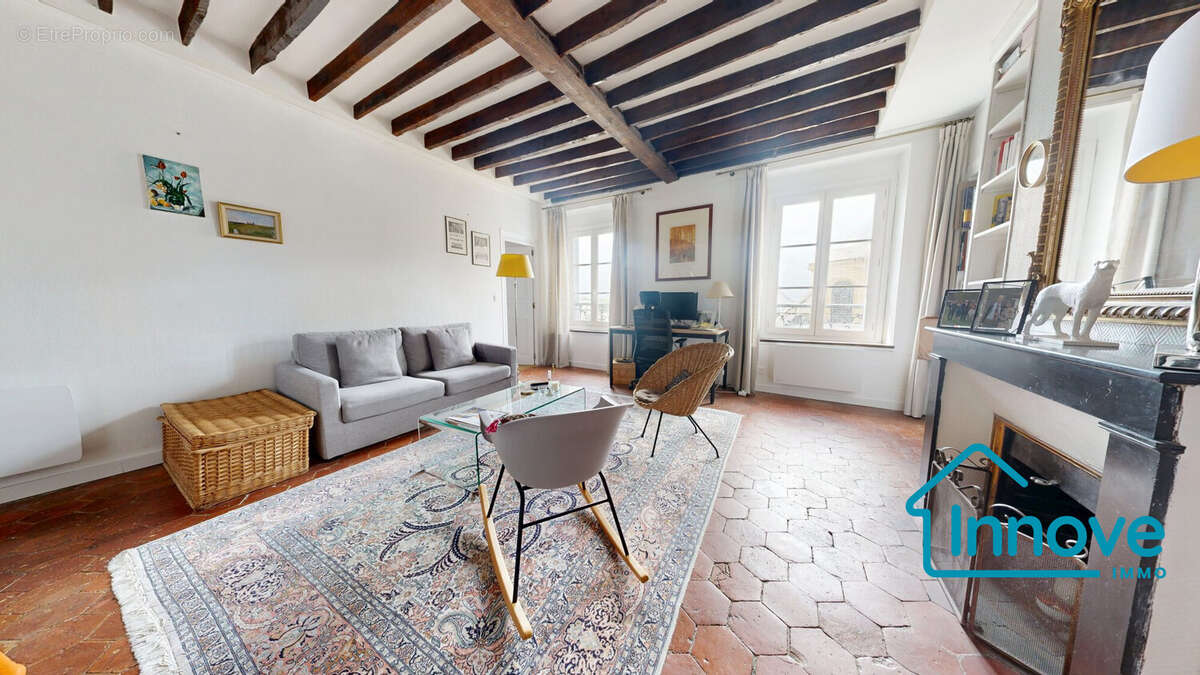 Appartement à VERSAILLES