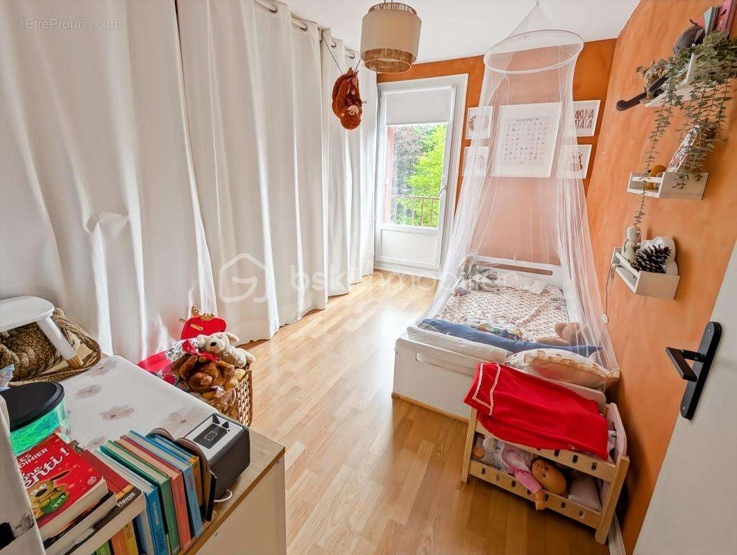 Appartement à CHELLES