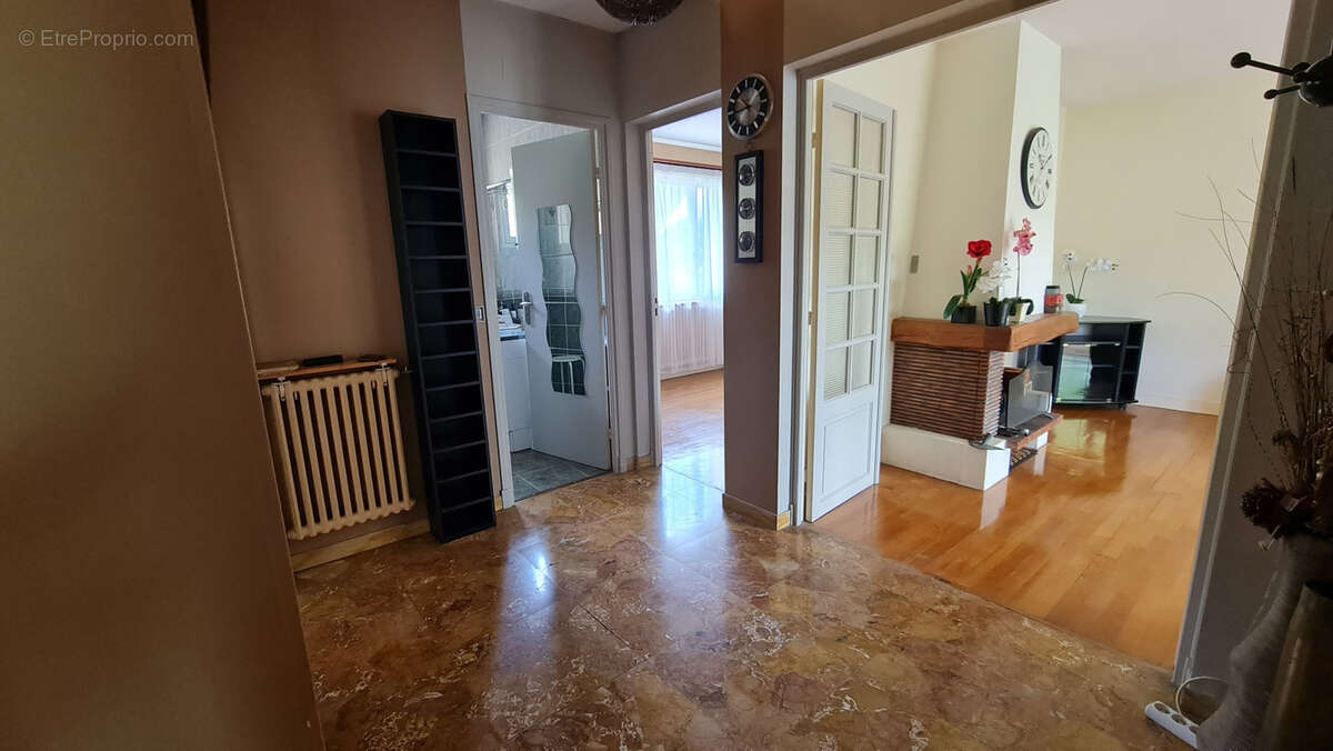 Maison à BURES-SUR-YVETTE