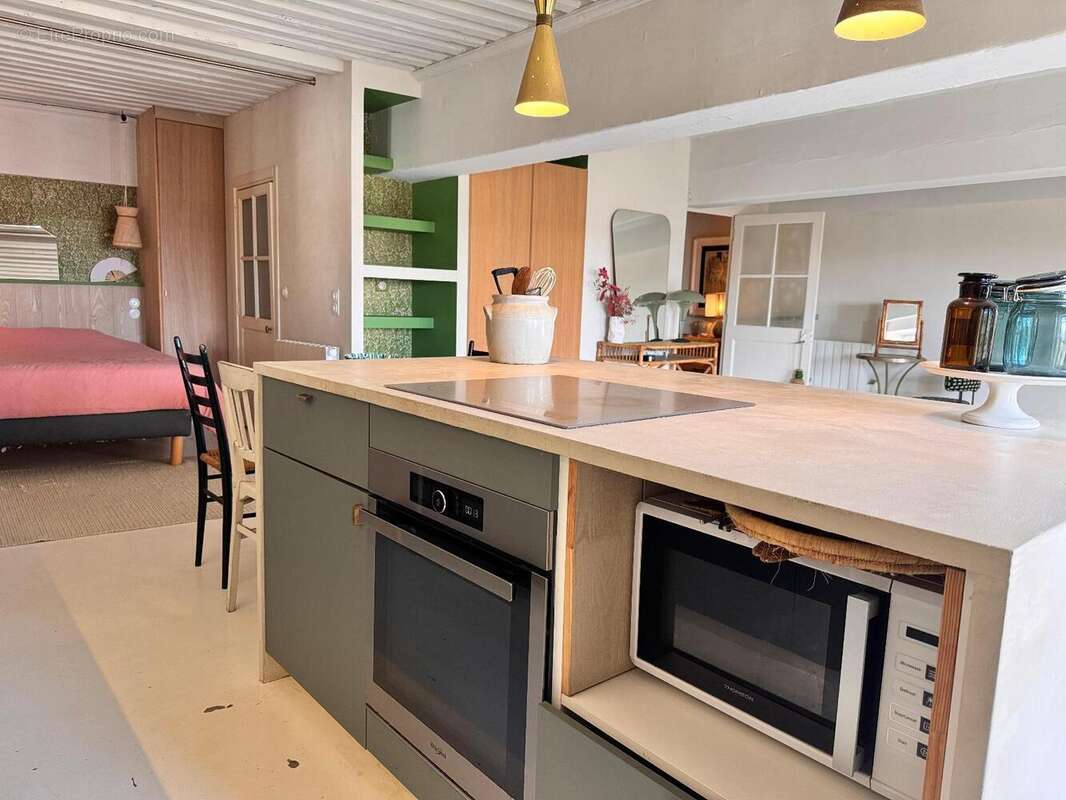   - Appartement à LYON-5E