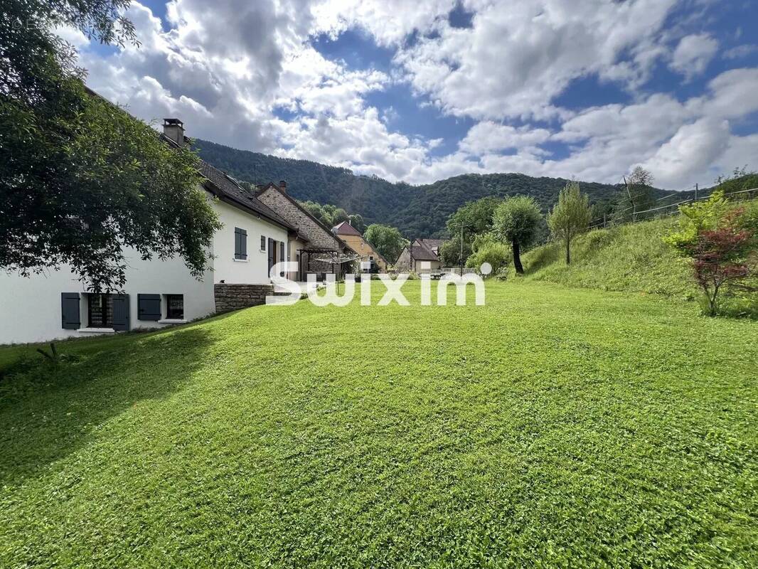 Maison à LONS-LE-SAUNIER