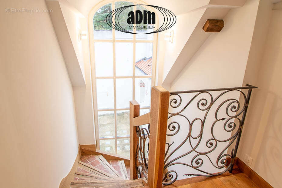 Maison à CRECY-LA-CHAPELLE