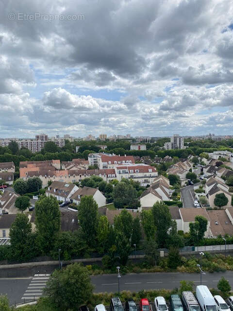 Appartement à VILLENEUVE-LA-GARENNE