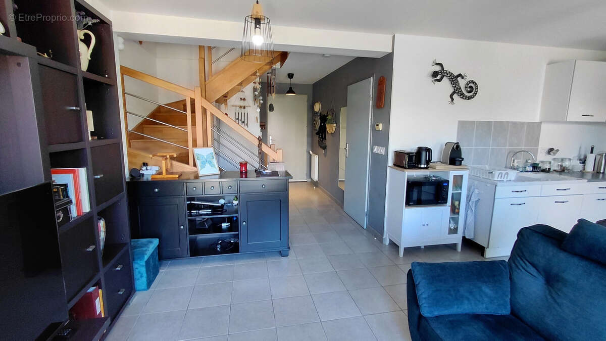 Dans lotissement récent Maison F4 - photo 2