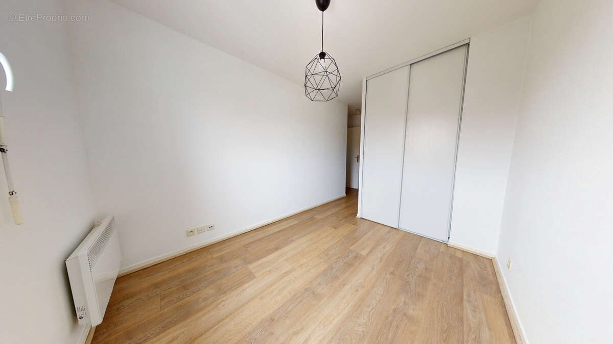 Appartement à SARTROUVILLE