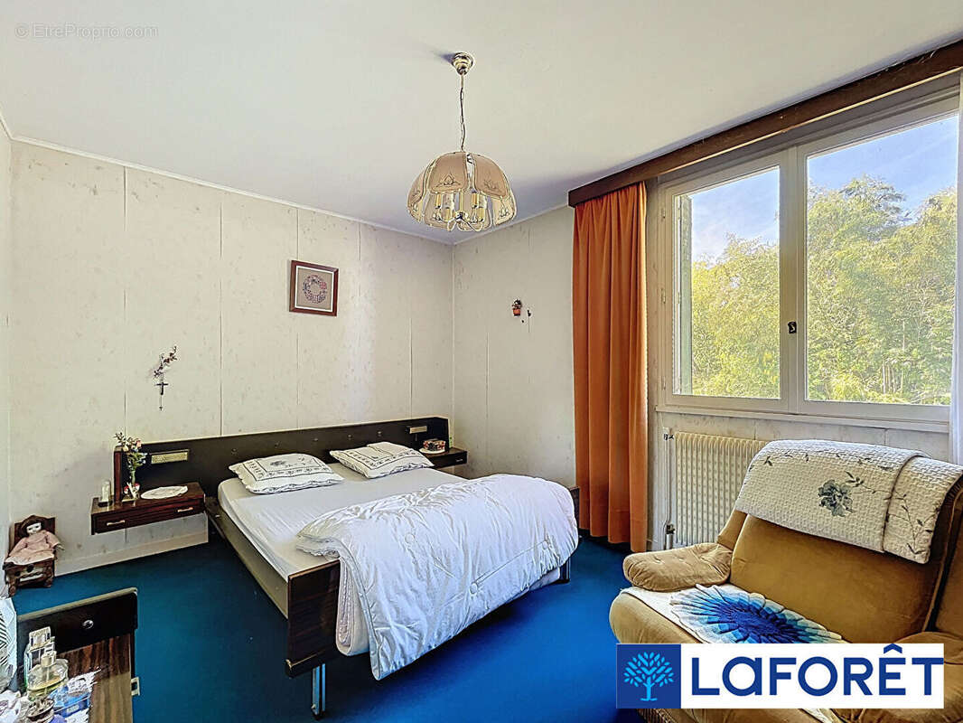 Maison à IS-SUR-TILLE