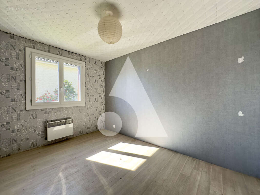 Maison à BAGNAC-SUR-CELE