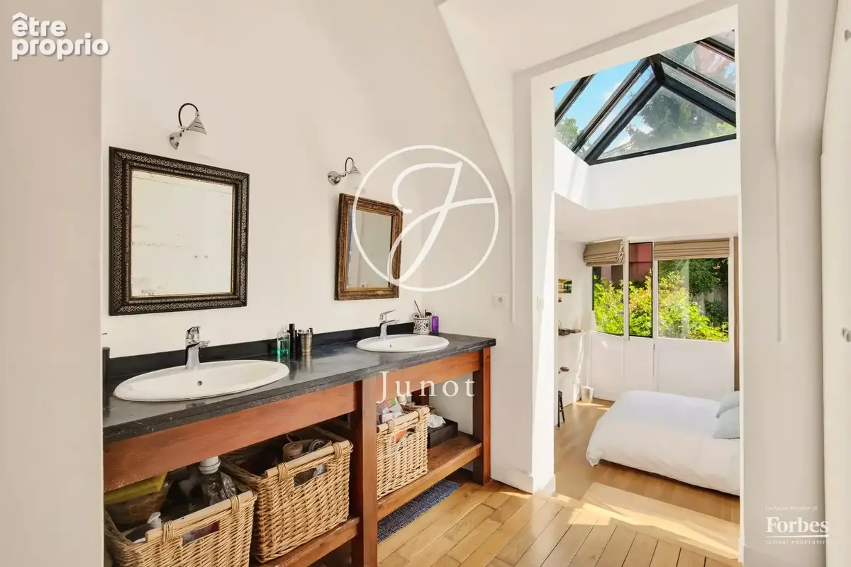 Ville-d'Avray - CÔTE D'ARGENT - Maison de 171 m² - Terrain de 370 m² - photo 11