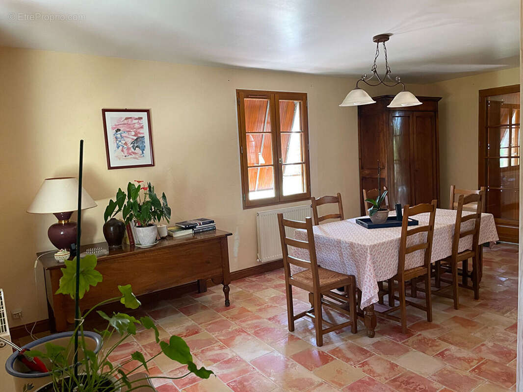 Maison à COUSSAY-LES-BOIS